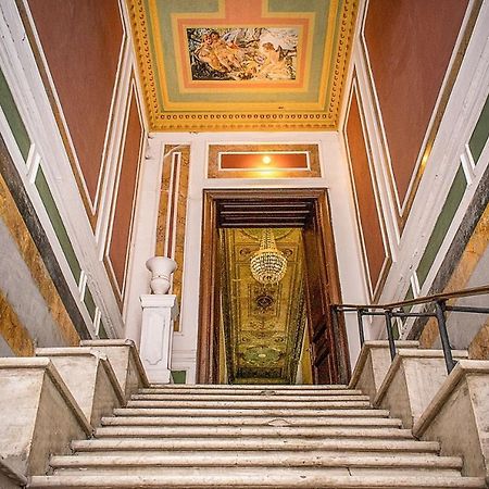 Mini-Hotel In The Very Heart Of Odessa 외부 사진