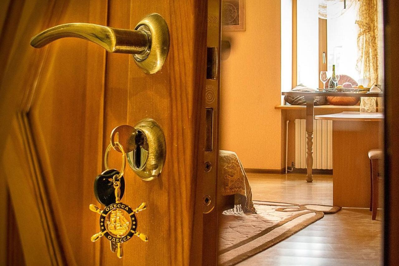 Mini-Hotel In The Very Heart Of Odessa 외부 사진