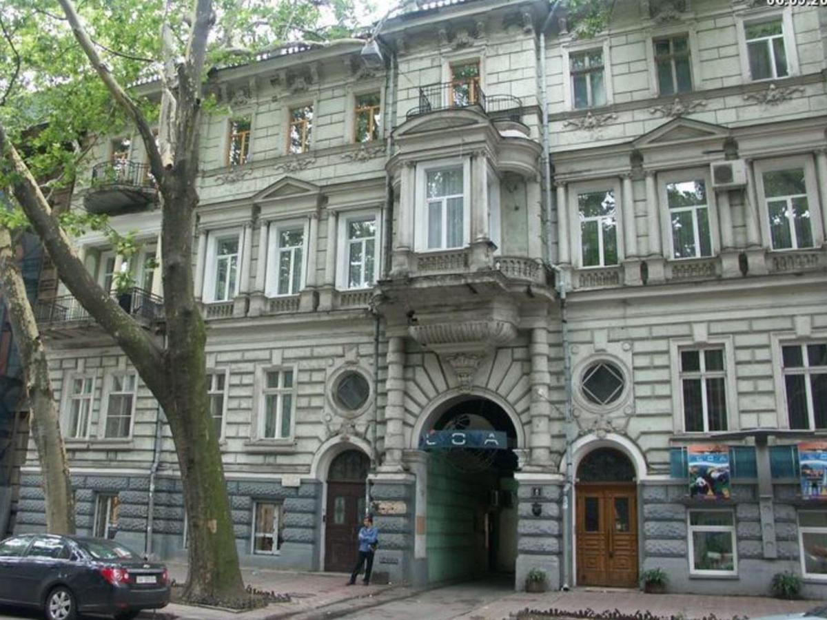Mini-Hotel In The Very Heart Of Odessa 외부 사진
